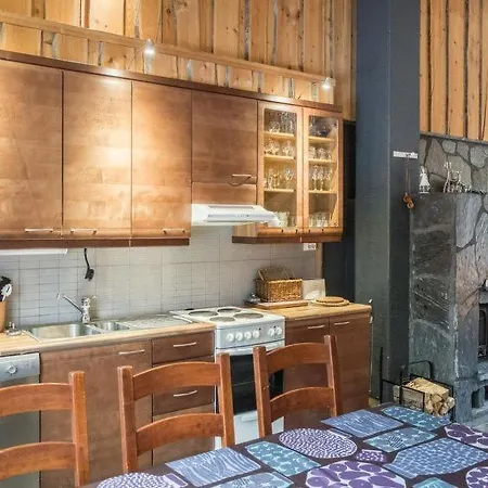 Sleeps 8