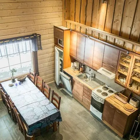 Tatil Evi Sleeps 8
